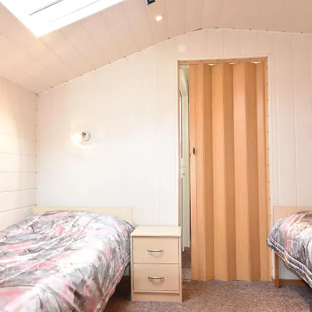 Casa vacanze Gorgeous Bungalow In Near Sea *